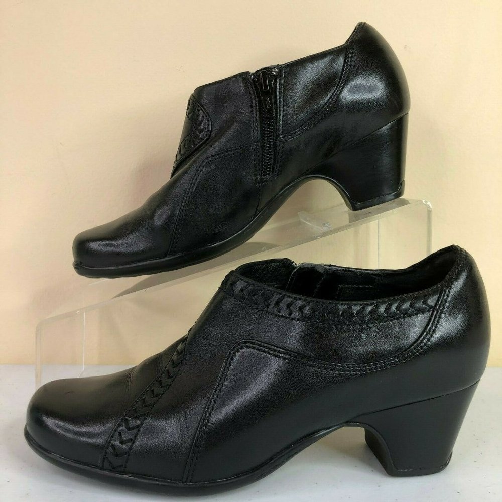 Clarks Ankle Boots Black Leather - Picture 2 of 8